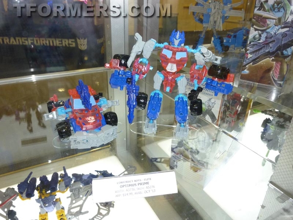 Transformers=botcon 2013 Generatations Prime Paltinum  (358 of 424)